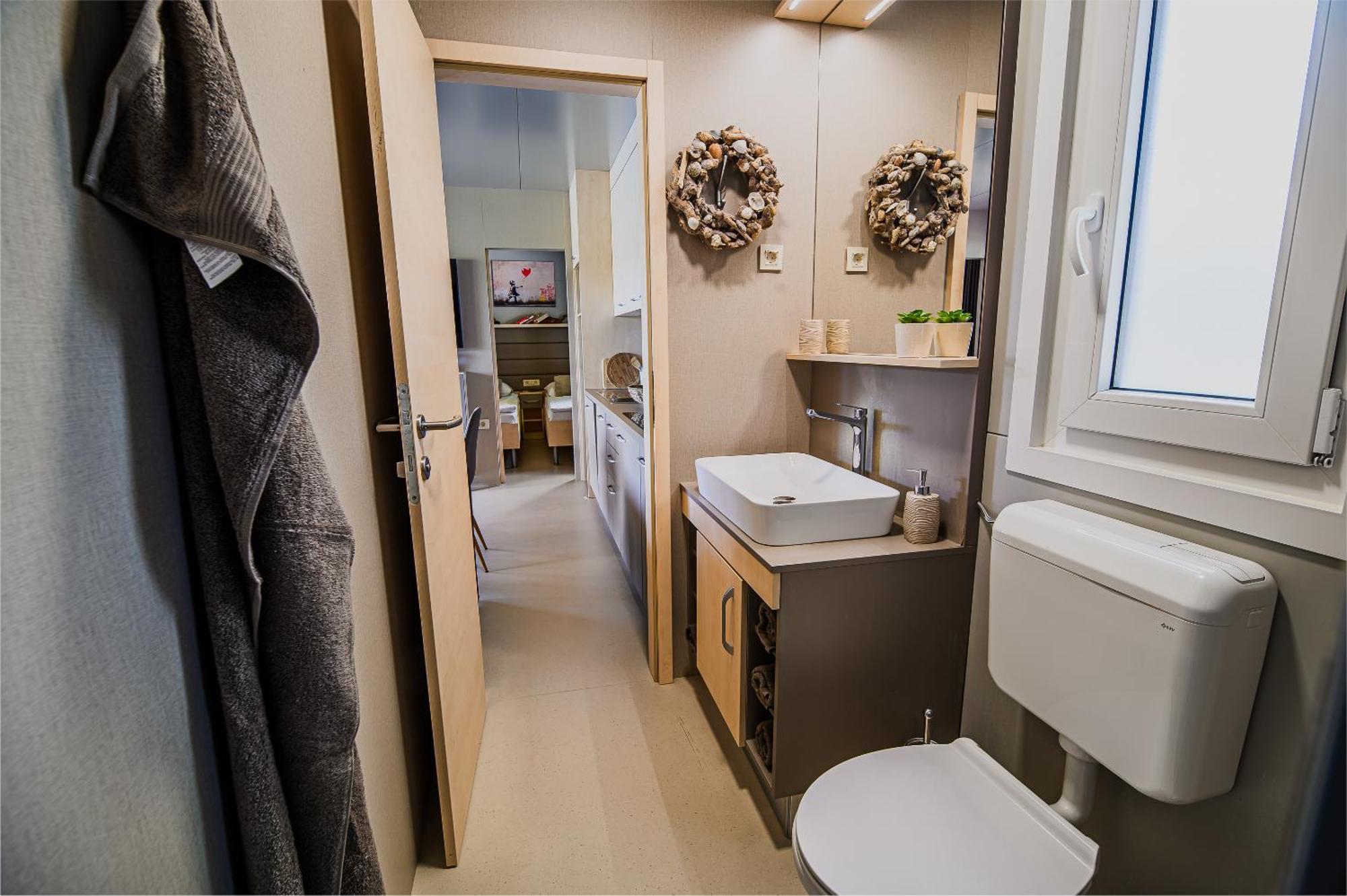 Deluxe Lake View Mobile Homes With Thermal Riviera Tickets Catez ob Savi Eksteriør bilde