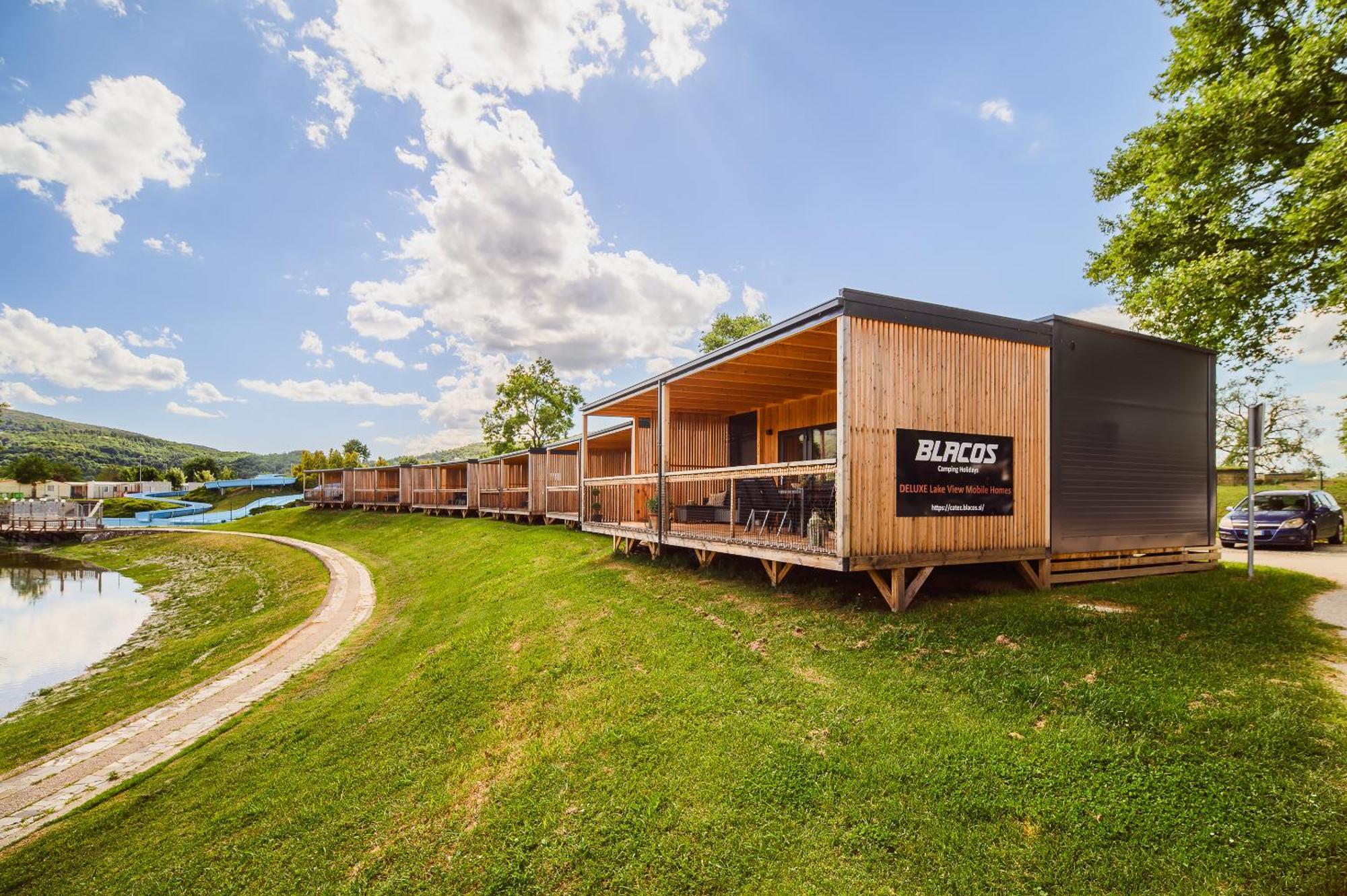 Deluxe Lake View Mobile Homes With Thermal Riviera Tickets Catez ob Savi Eksteriør bilde