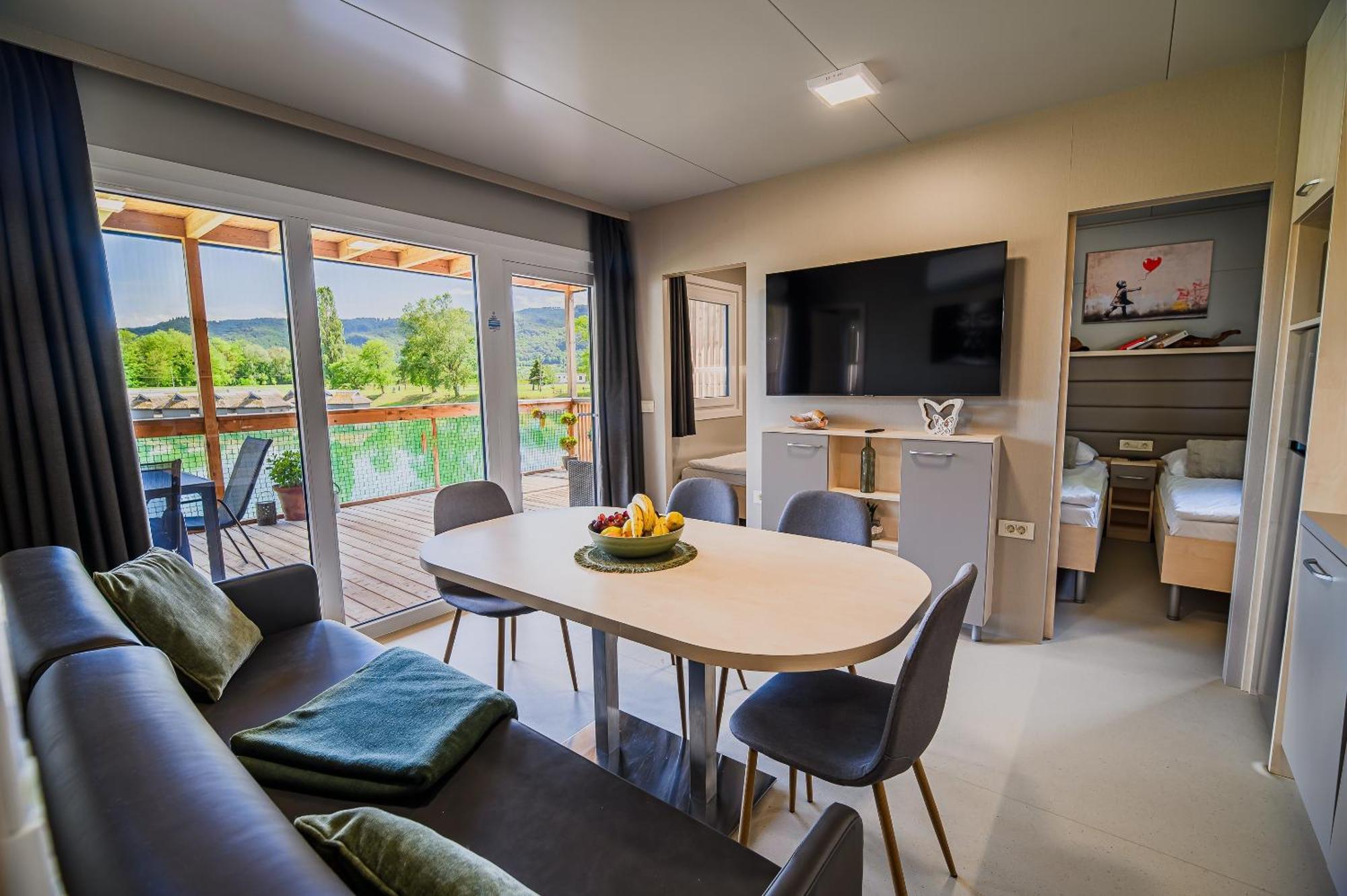 Deluxe Lake View Mobile Homes With Thermal Riviera Tickets Catez ob Savi Eksteriør bilde